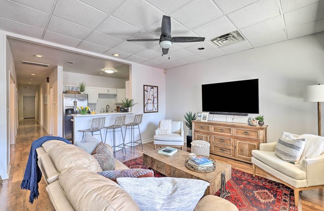 Renovated Dtwn Retreat < 1 Mi to Plaza Park!