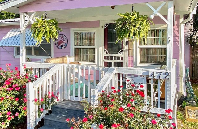 Renovated historic charmer close to the water with W/D & central AC