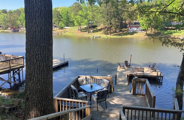 Renovated house directly on Lake Wateree with dock-swim, boat, fish, kayak, tube