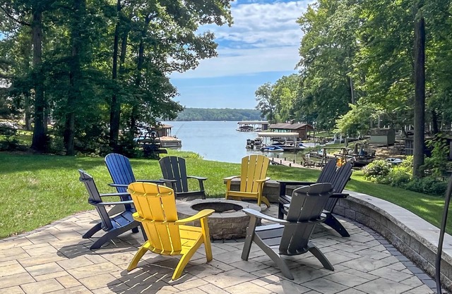 Renovated lake front property on quiet cove with flat yard for outdoor fun