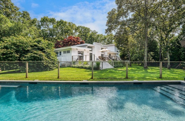 Nouvelle inscription: ranch moderne, piscine chauffée, accès à pied aux plages et restaurants