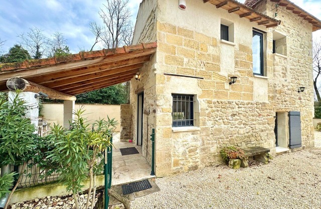 Renovated Pigeon Loft in Beaucaire