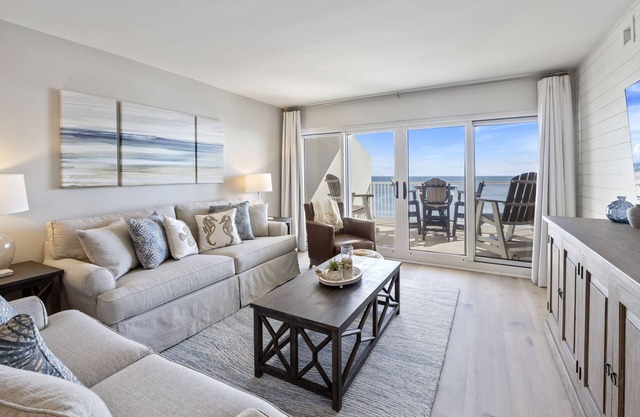 Renovated Sandy Key Penthouse With Upper Level Gulf Views! Treat Yourself!