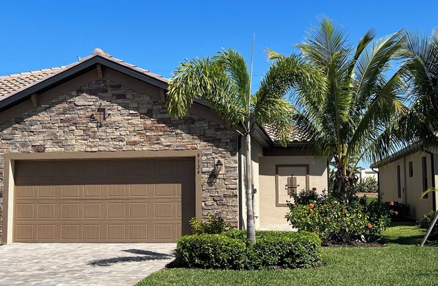 Rent a Stunning House in Naples, Florida