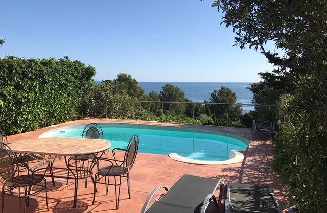 Loue superbe appartement vue mer Costa Brava, Jardin et Piscine privative