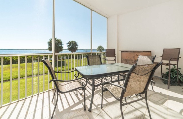 Rent this Luxury 5 Star Villa on Charlotte Harbor, Charlotte County Villa 1012
