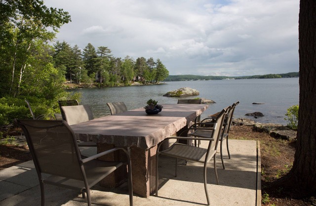 LOUEZ VOTRE PROPRE ÎLE SUR LAKE WINNIPESAUKEE DANS LA BAIE DE PAUGUS, AVEC LA CONFIDENTIALITÉ ULTIME