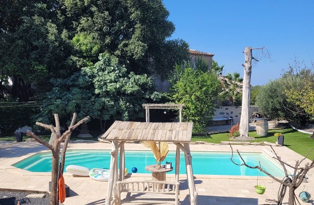 Location maison avec piscine et jacuzzy