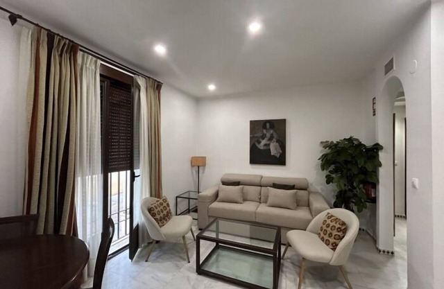 Apartment with one bedroom and one bathroom