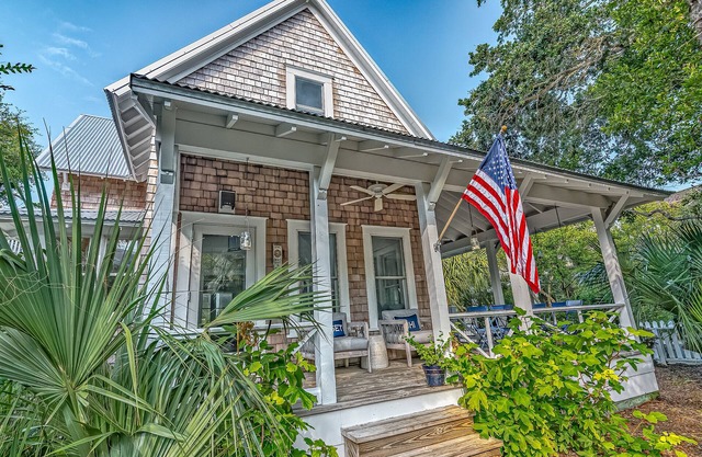 Reset on BHI - Cape Fear Station "Cottage of the Year" Sleeps 6 BHI/Shoals