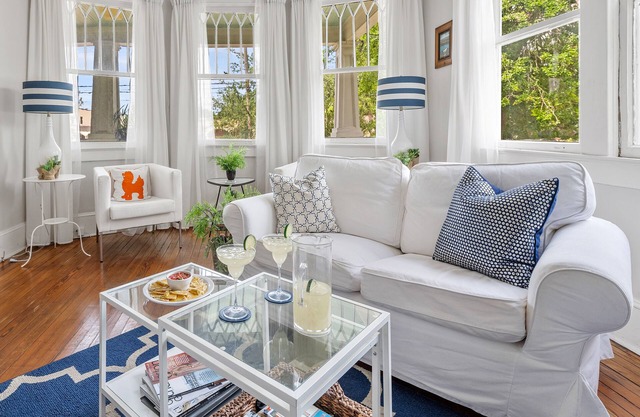 Resi on Rutledge: Urban Chic Living