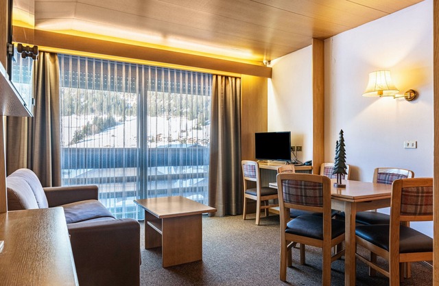 "Residence Anda Appartamento 42" with Views of the Dolomite Peaks, Shared Indoor Pool & Jacuzzi