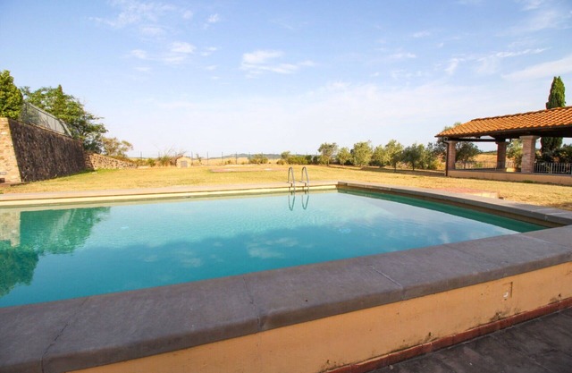 Residence in Montaione with 3 bedrooms sleeps 6
