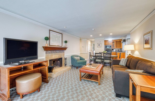Resort Condo w/Marina Access in Williamsburg!