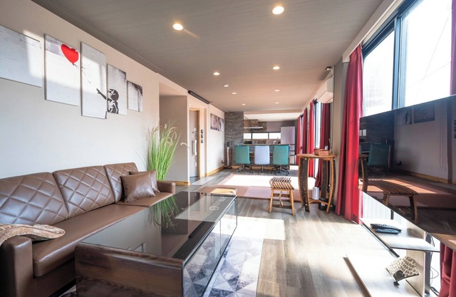 Resort hotel suite / Sakaide Kagawa