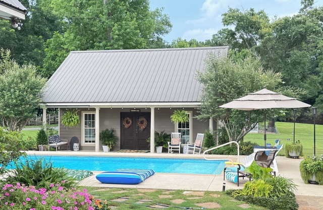 Troy Alabama "Resort-Style"
