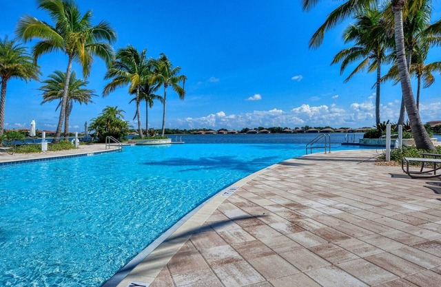 Resort-like House