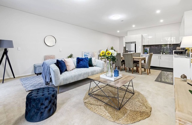 Resort-style high ceiling Two bedroom apartment