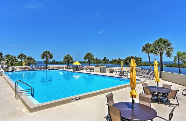 Resort-Style Hudson Condo - Spacious Private Patio