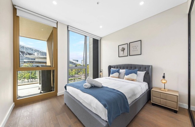 Resort Style Living One bedroom Apt Olympic Park