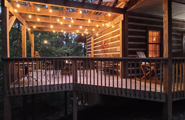 Rest & Relaxation - Fire pit/hot tub/Fiber Optic Internet