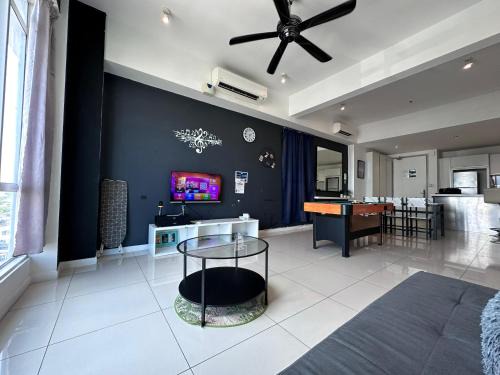 reSTARY - Music, Sutera Avenue Infinity Pool - Imago Opposite - KK City- 2BR,8Pax 来沙旅 歌唱主题公寓 - 无边际日落海景泳池 - Imago商场对面 - KK市中心 - 2房8人