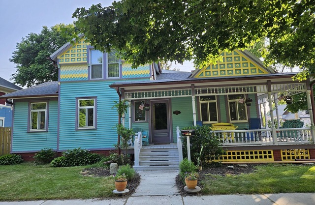Maison victorienne restaurée de 1870 dans le quartier historique de LaPorte, dans tout pour vous ..