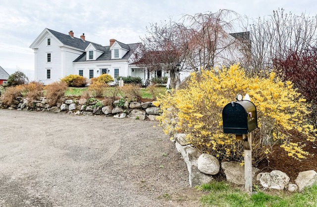Restored Seaside Farm House- Sleeps 28 Guests