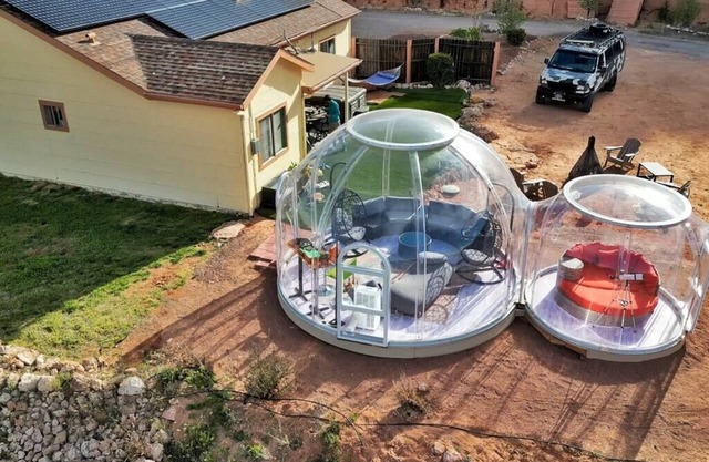 Retreat Near Sedona-Domes, Hot Tub, Sauna, 4BR/3BA