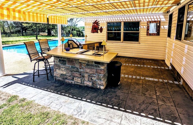 Retreat on the Patuxent River Pool, Outdoor Living Boat-Dup: 1104 from 1103
