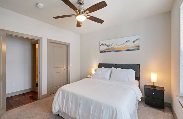 Retreat | Views | Free-Parking