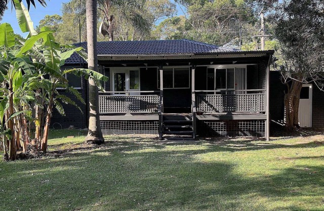 Retro Beach House - Macmasters Beach