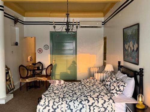 Retro Nile View apartment