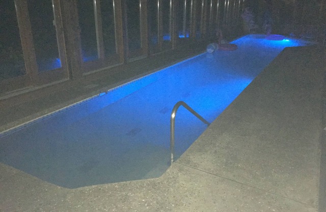 Ranch rétro avec piscine intérieure privée et sauna