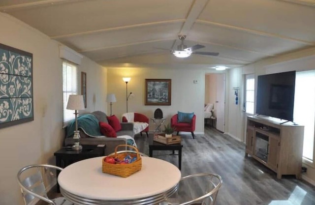 Retro Retreat