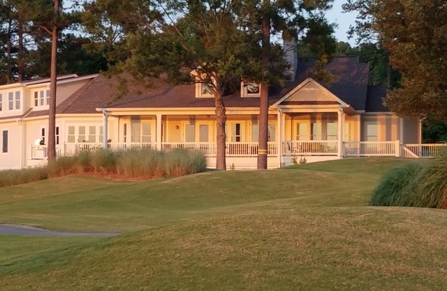 Reynolds Lake Oconee Designer Home - Vue imprenable sur le lac et accès au terrain de golf!
