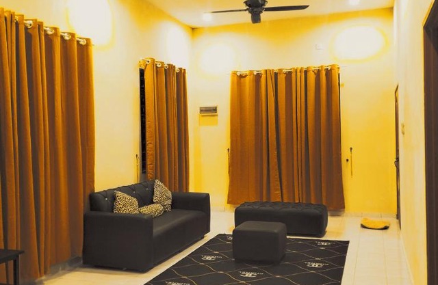 Rezqrich Villa Homestay 1