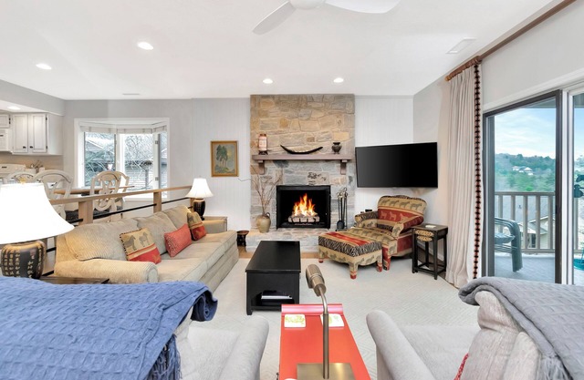 RHODODENDRON 4 WPM: 2 BR / 2 BA Condo 2 chambres à Blowing Rock, 6 personnes