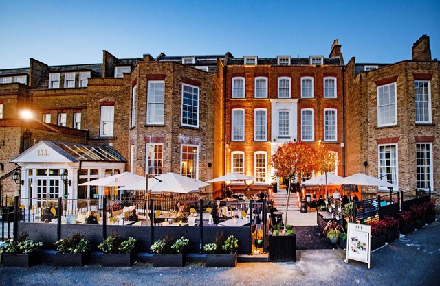 Richmond Hill Hotel
