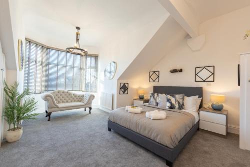Richmond Retreat - Luxurious and comfortable spacious 2 floor apartment