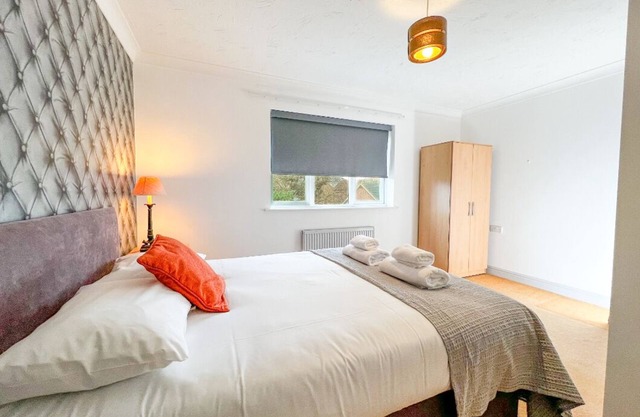 Maison-Entreprise-Salle de bain privée séparée-Vue sur Jardin-Rider Gardens Home