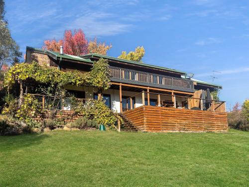 Ridge River Retreat