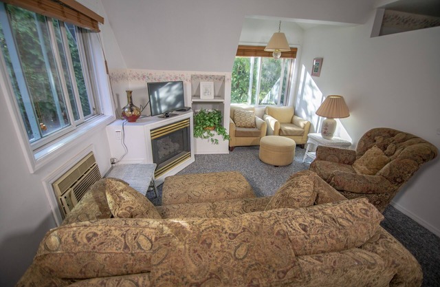 Ridges Inn & Suites