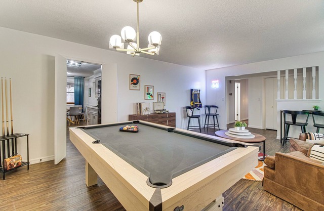 Near Shops & Eats: Vinita Home w/ Furnished Patio