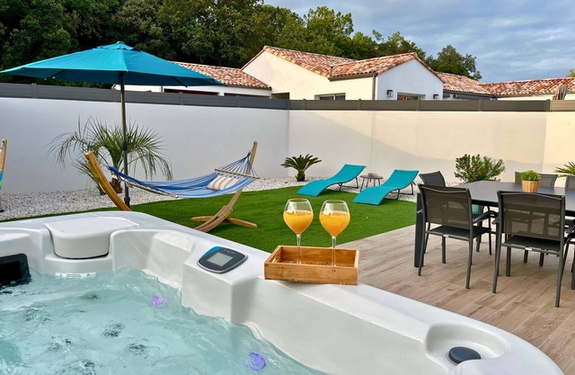 Rincon del Mar - House with spa and hammocks, just 8 minutes from the sea
