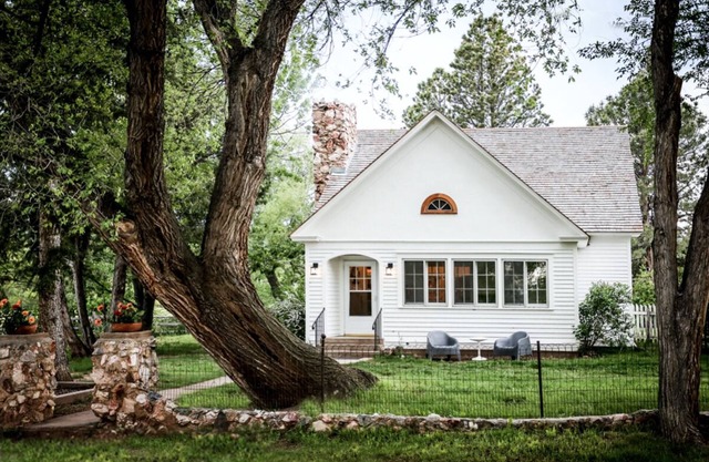 Ferme historique et chalet Rist Canyon Inn