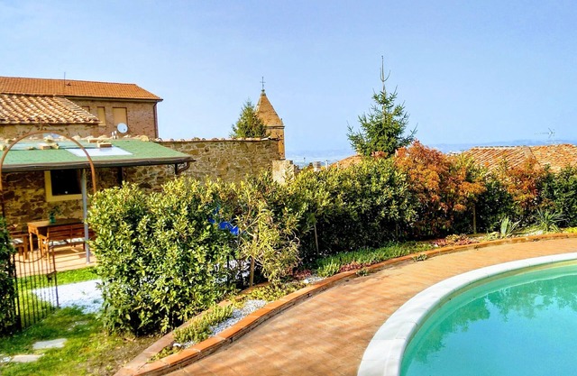 Maison de vacances avec jardin privée et cloturé et piscine.