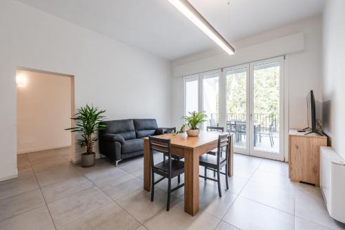 Rivazza Apartment - Free WiFi, Air Conditioning & Private Parking