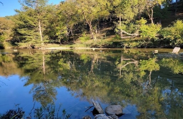 River 5 - Riverfront Cottage - Guadalupe River