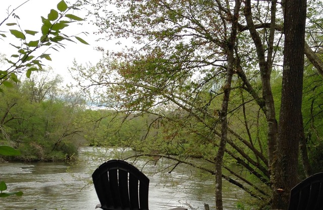 River Front 5 Acres - Spa - Pêche - Kayak - Vignobles-Randonnée-Art